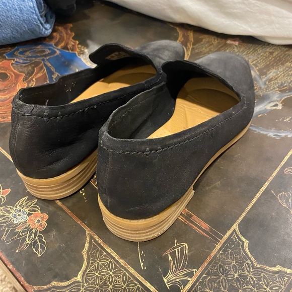 Clarks Leather Pure Hall Loafer - Picture 9 of 9